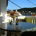 Russo *